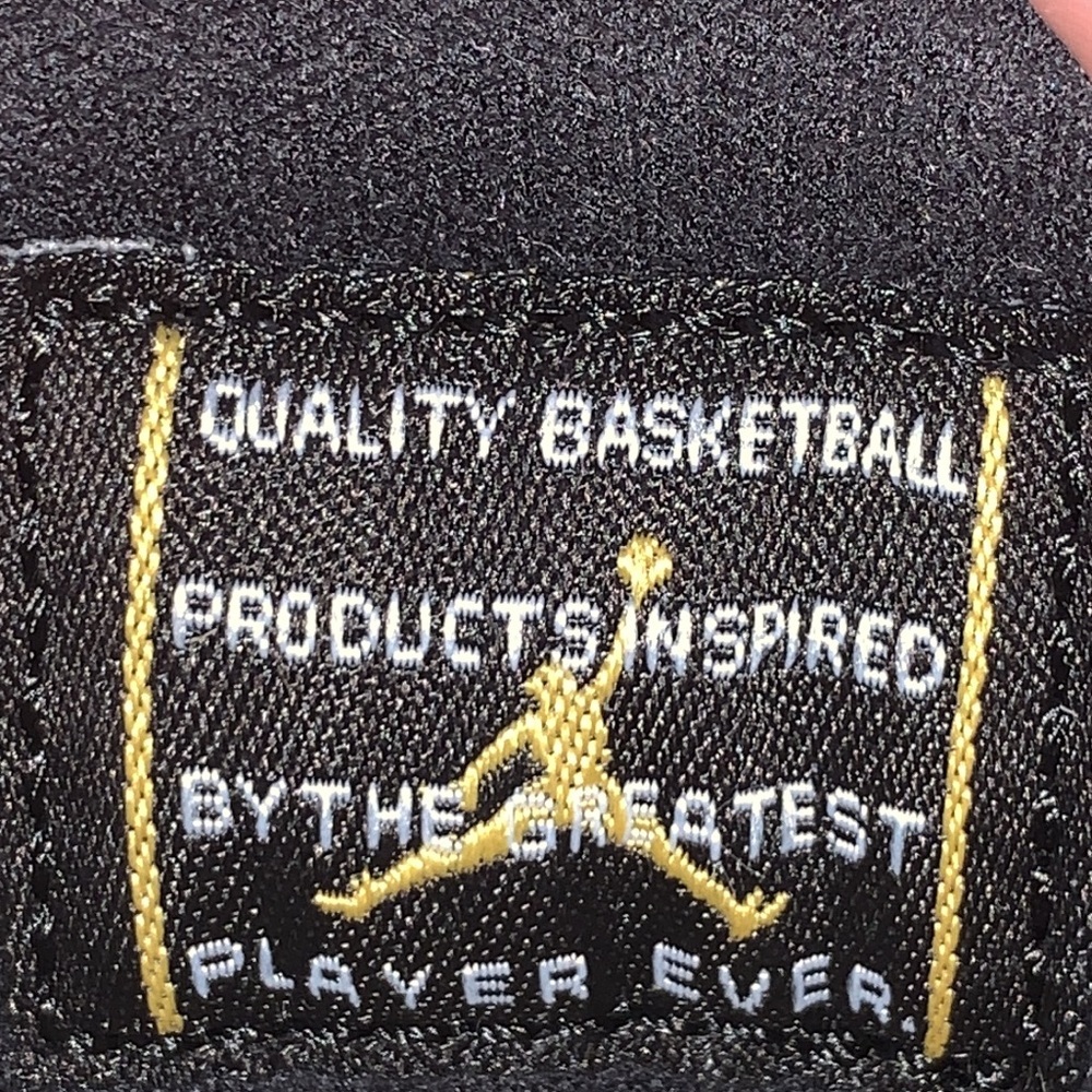 Nike Air Jordan 11 Low Retro Closing Ceremony Shoes - Picture 11 of 15